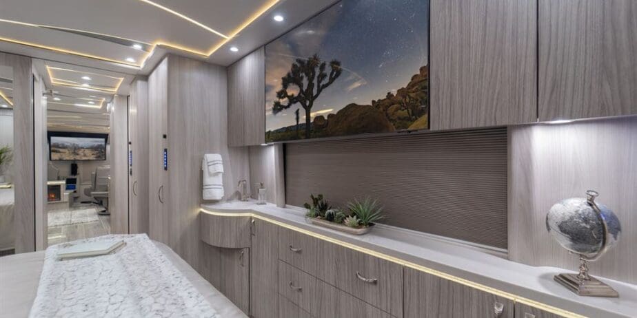 luxury-rv-marathon-coach-1405-016