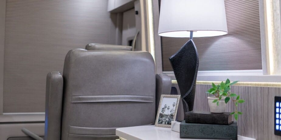 luxury-rv-marathon-coach-1405-036