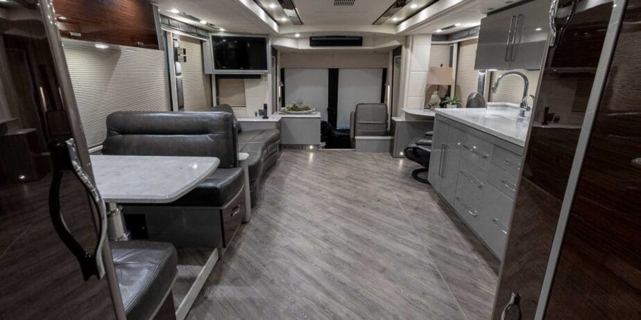 2021-Prevost-Emerald-Interior-SM-10