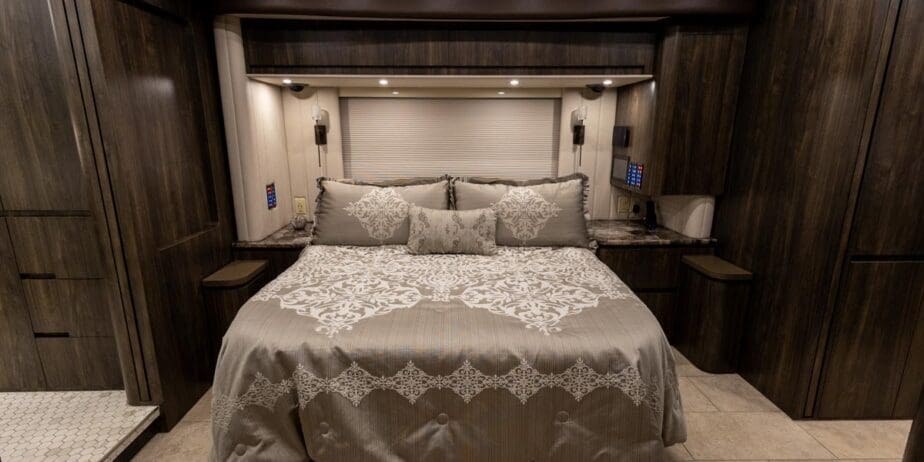2440_Interior-13