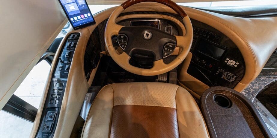 2553_Interior-01
