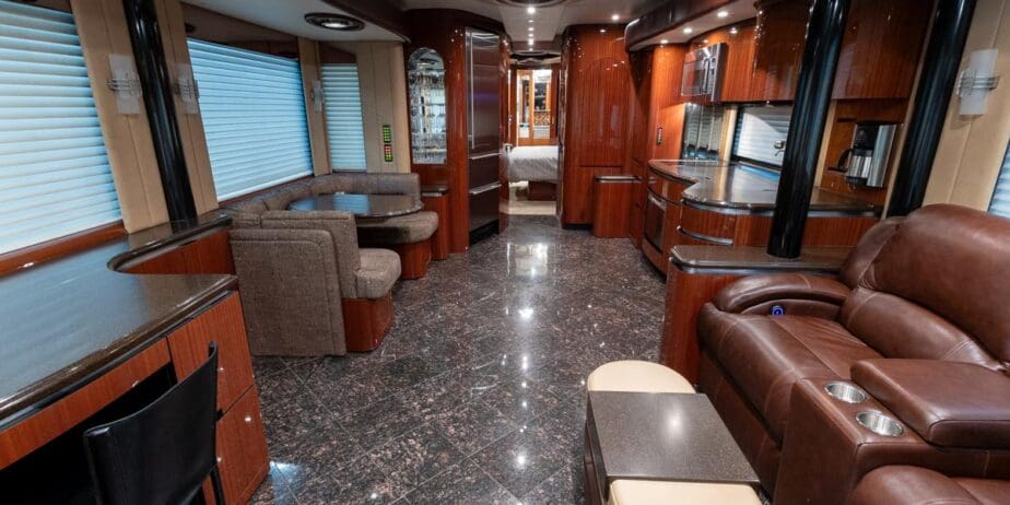 2553_Interior-02