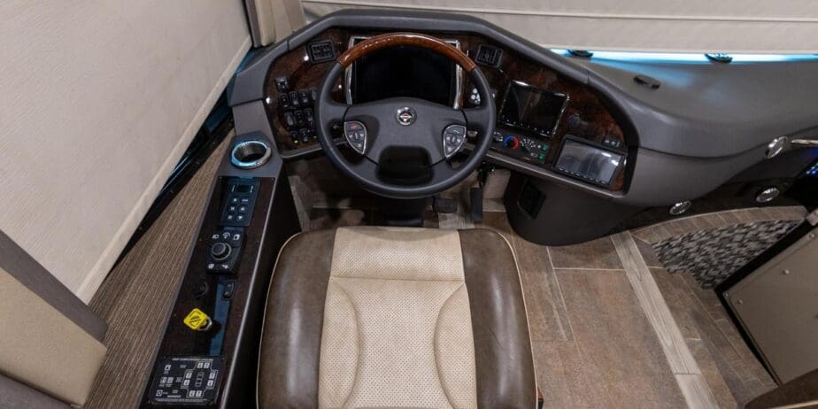 2565_Interior-01