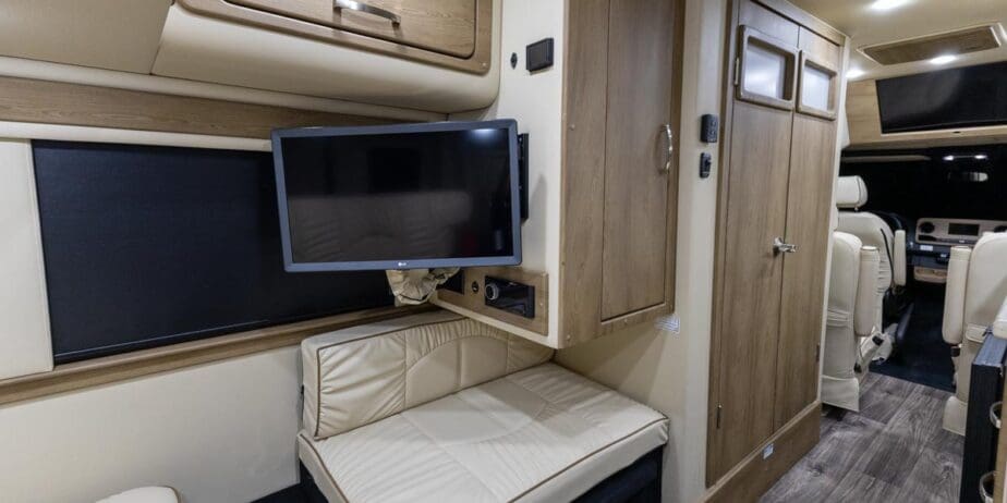 2582_Interior-06
