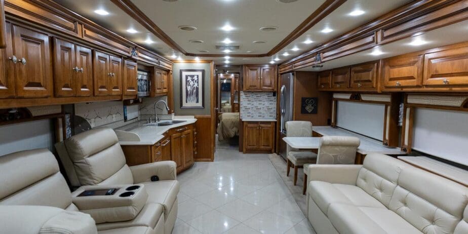 2585_Interior-02