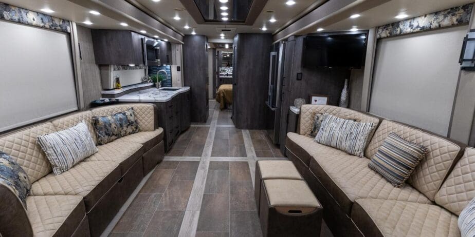 2593_Interior-02
