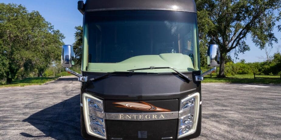 2599_Exterior-12