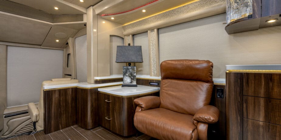 luxury-rv-marathon-coach-1258-005
