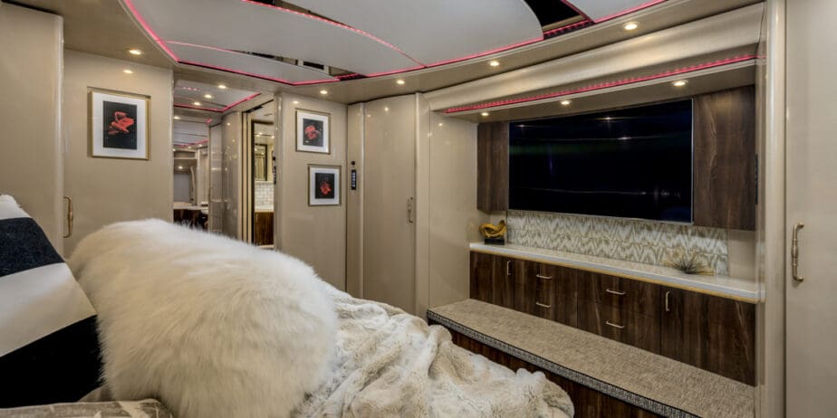 luxury-rv-marathon-coach-1258-014