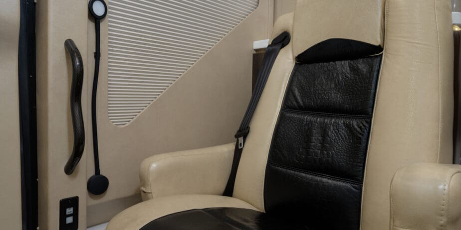 luxury-rv-marathon-coach-1258-018