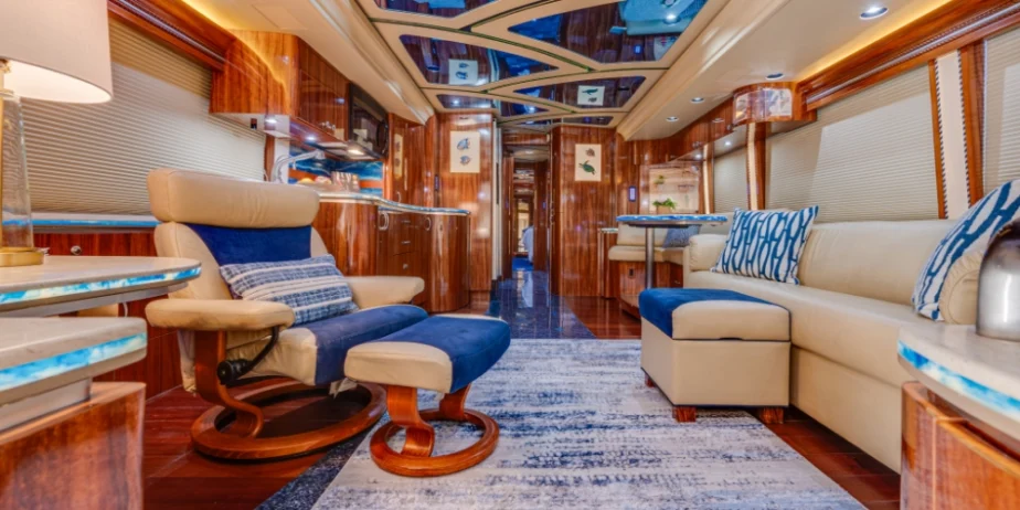 marathon_771_interior_29