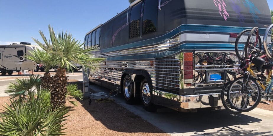 prevost-3-plate-blackout
