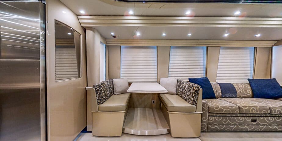 2004-Country-Coach-18