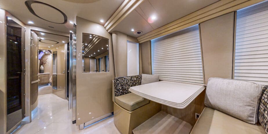 2004-Country-Coach-19