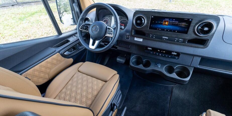 2478_Interior-01