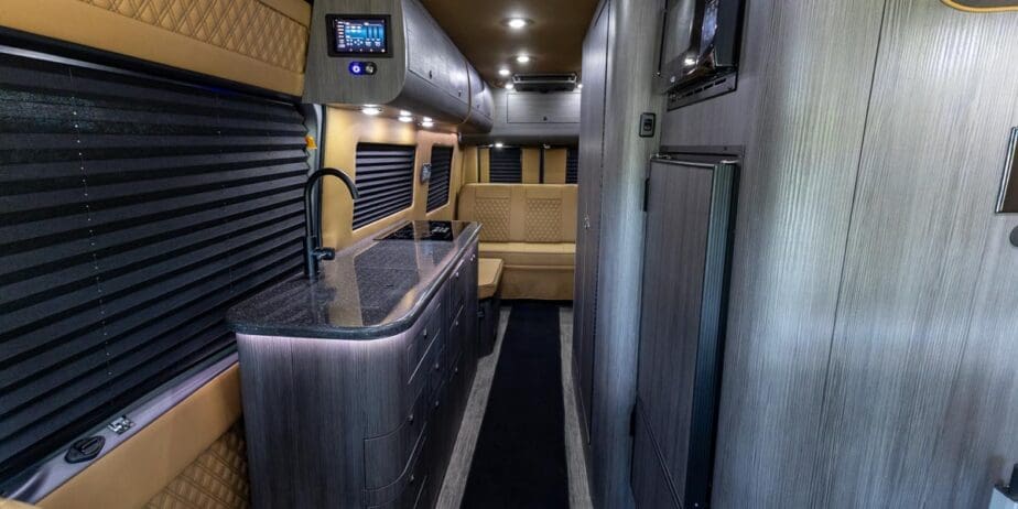2478_Interior-03