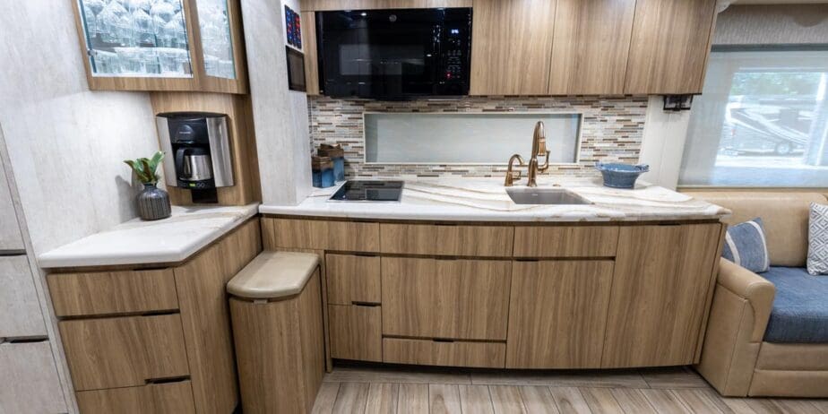 2507_Interior-05