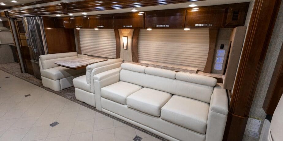 2524_Interior-03