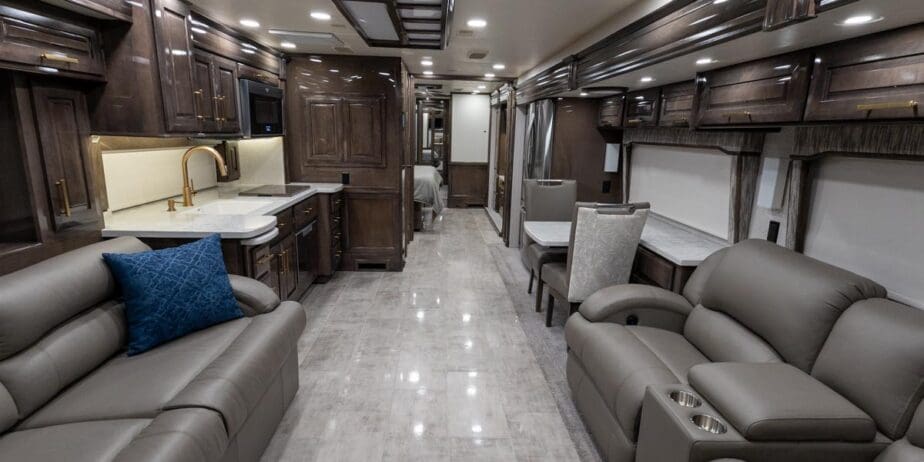 2572_Interior-02