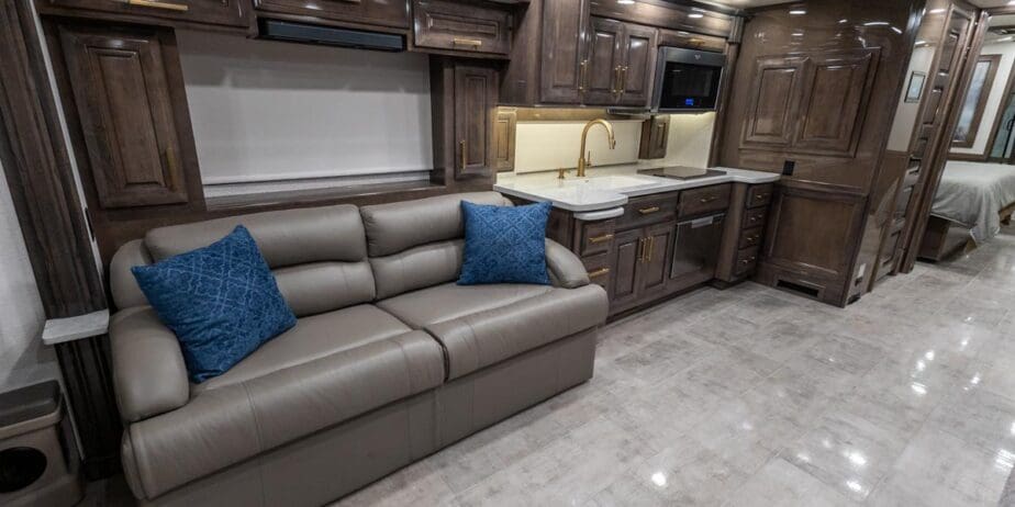 2572_Interior-05