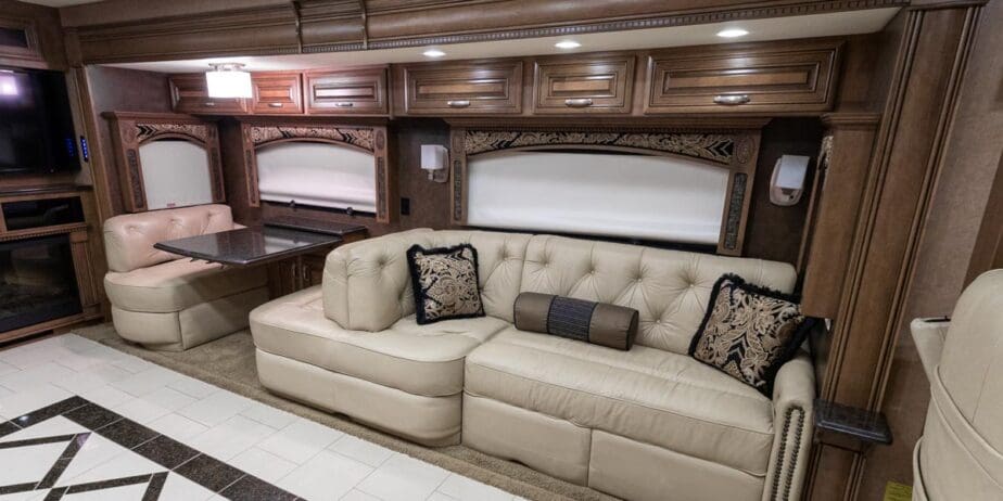 2595_Interior-03