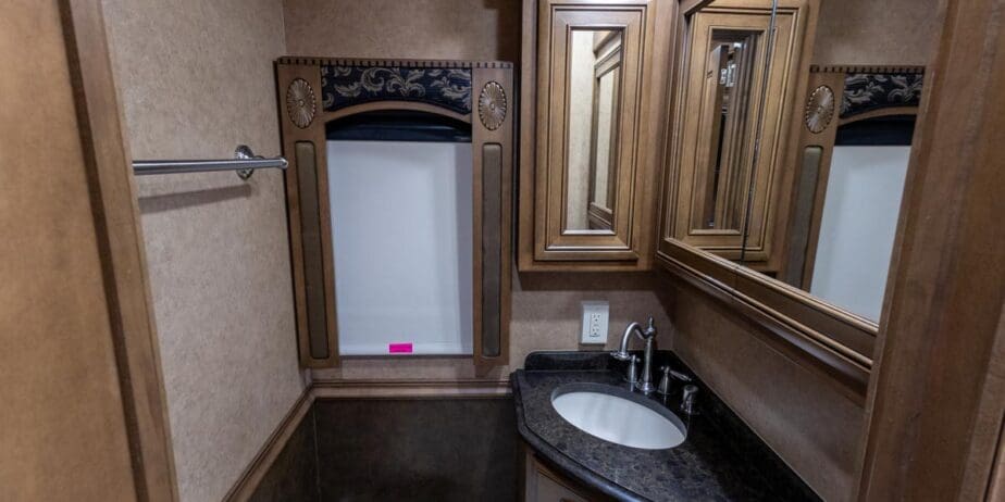 2595_Interior-10