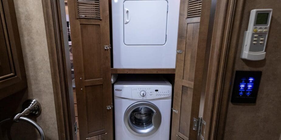 2595_Interior-19