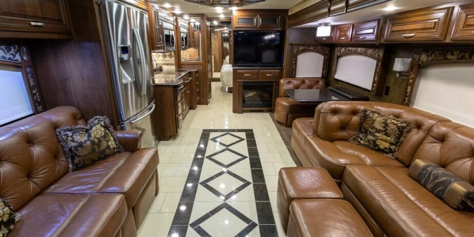 2598_Interior-02
