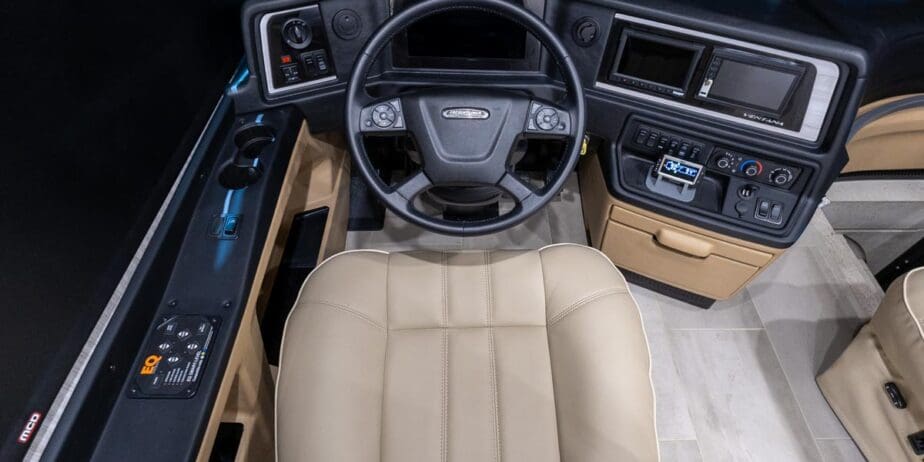 2600_Interior-01