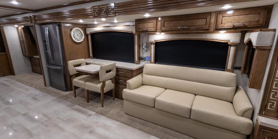 2600_Interior-03