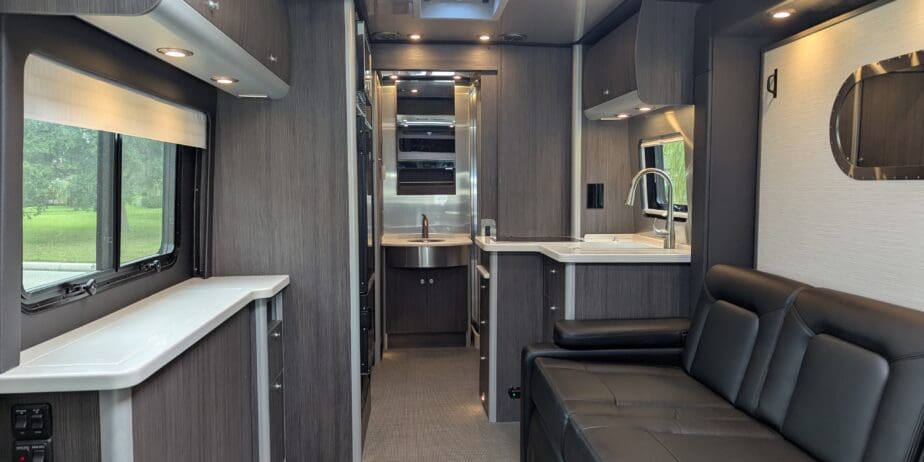 Interior-01