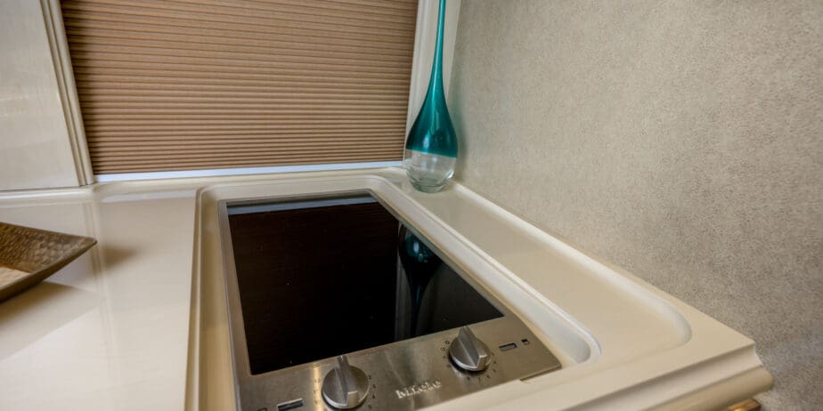 luxury-rv-marathon-coach-1288-007