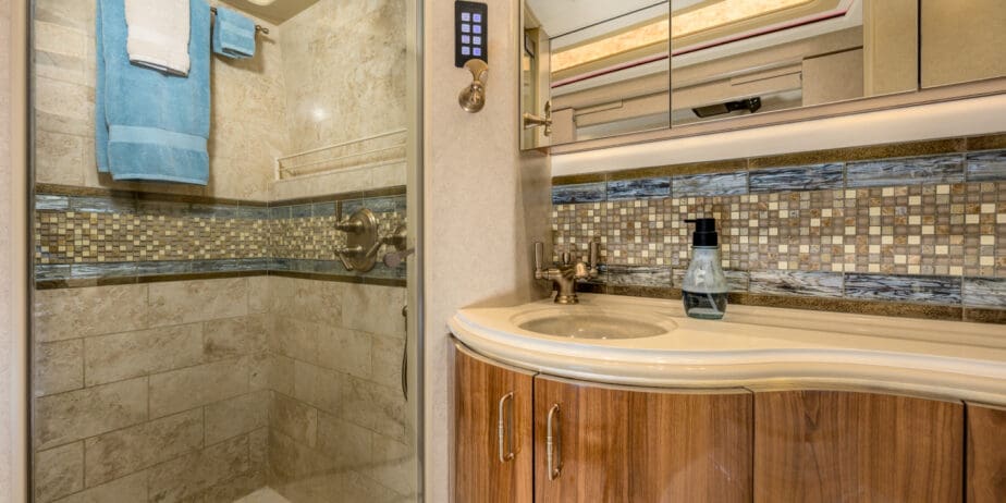 luxury-rv-marathon-coach-1288-010