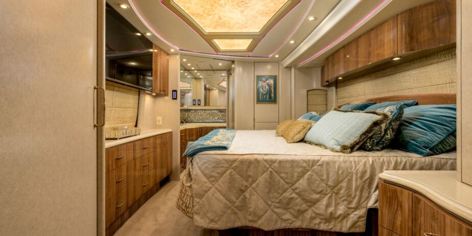 luxury-rv-marathon-coach-1288-012