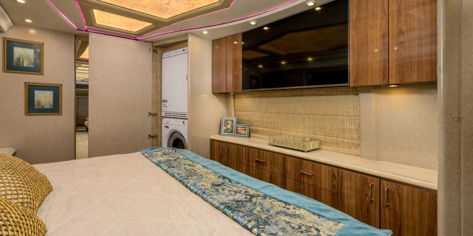 luxury-rv-marathon-coach-1288-017