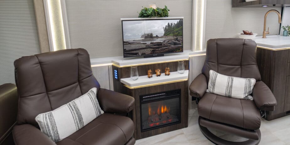 luxury-rv-marathon-coach-1408-003