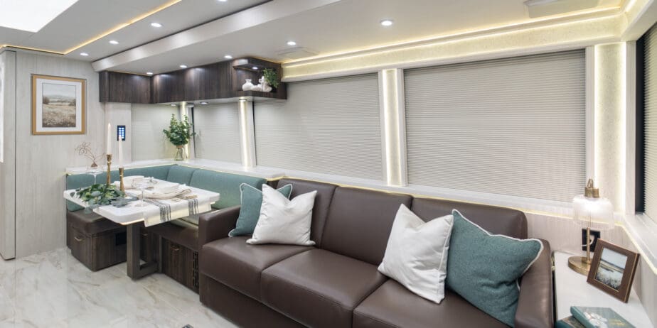 luxury-rv-marathon-coach-1408-004