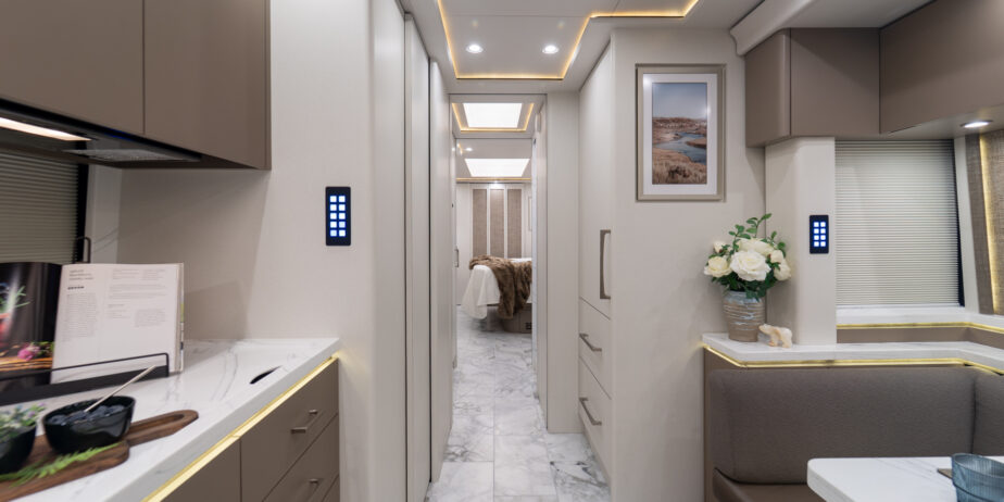 luxury-rv-marathon-coach-1412-007