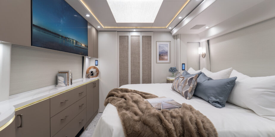 luxury-rv-marathon-coach-1412-015