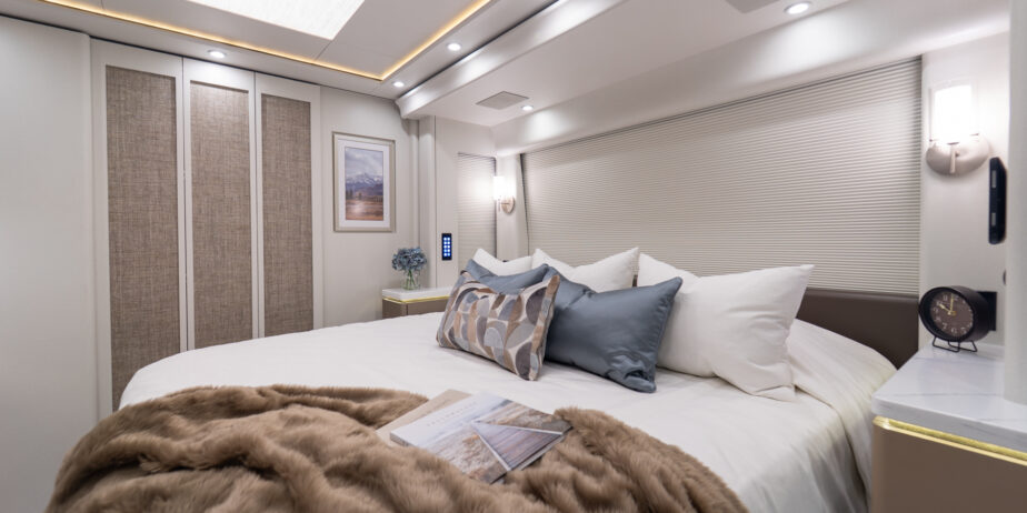 luxury-rv-marathon-coach-1412-017