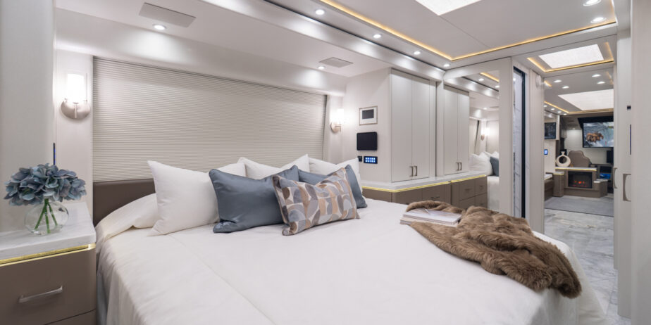 luxury-rv-marathon-coach-1412-019