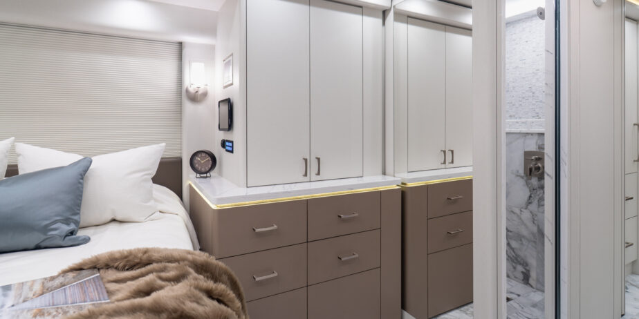 luxury-rv-marathon-coach-1412-023