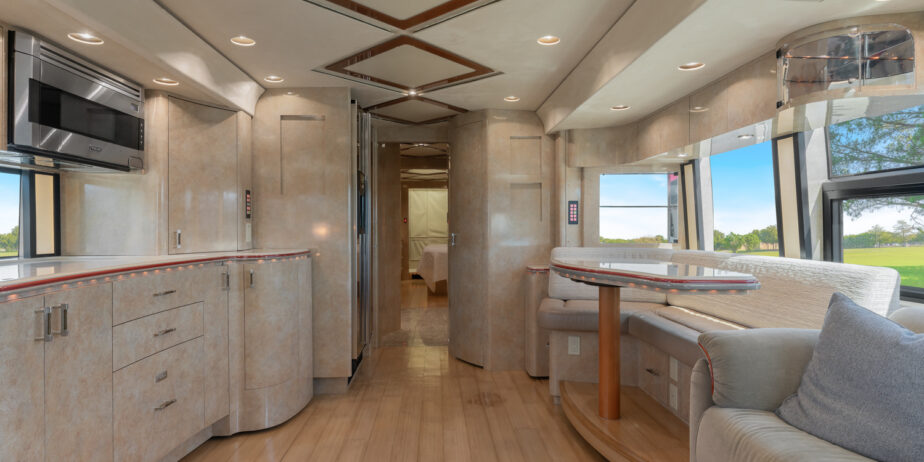 luxury-rv-marathon-coach-1154-006