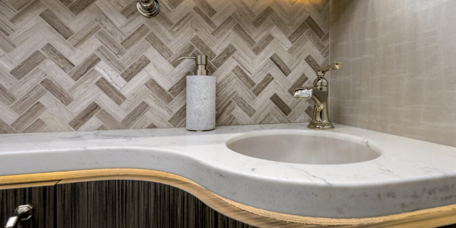 luxury-rv-marathon-coach-1339-011