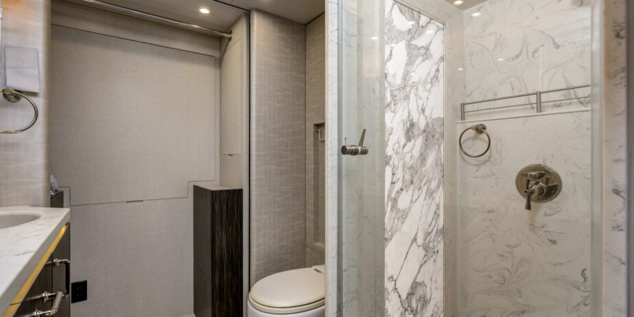 luxury-rv-marathon-coach-1339-015