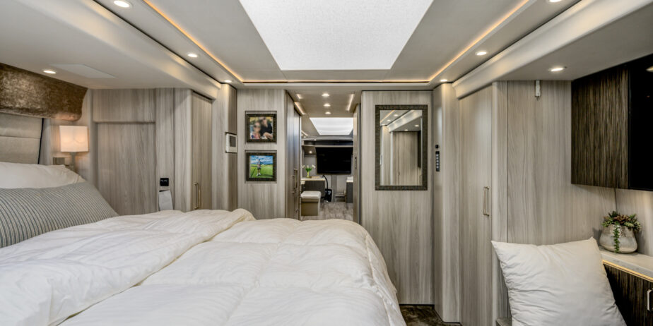 luxury-rv-marathon-coach-1339-016