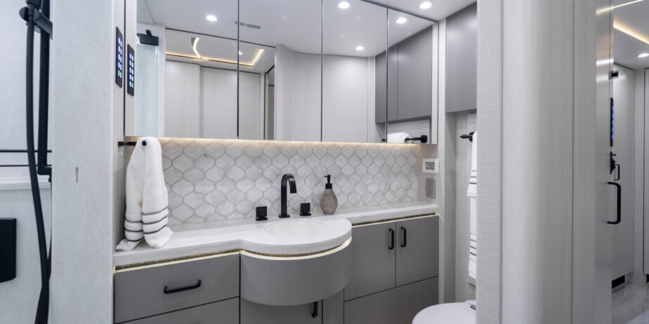 luxury-rv-marathon-coach-1414-009