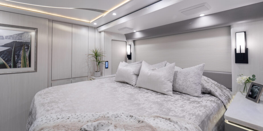 luxury-rv-marathon-coach-1414-017