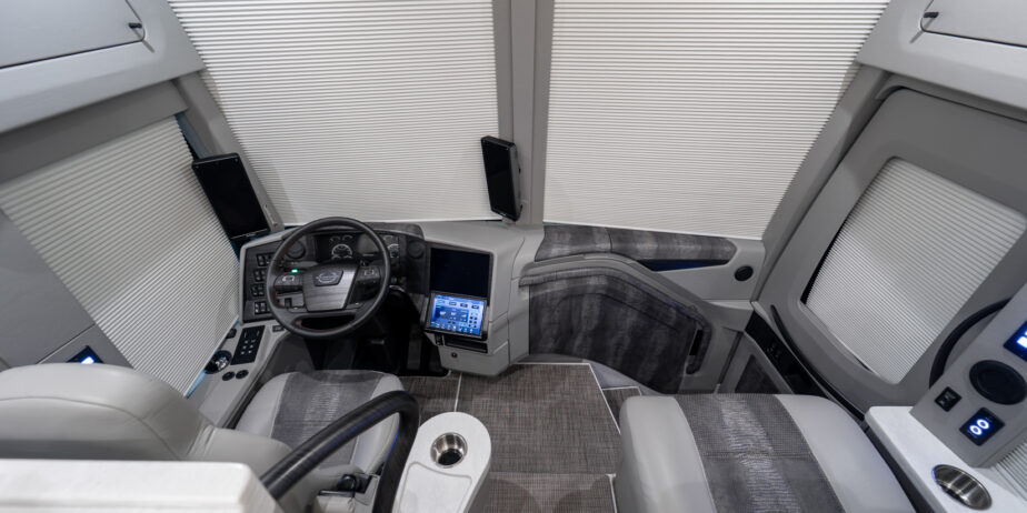 luxury-rv-marathon-coach-1414-034