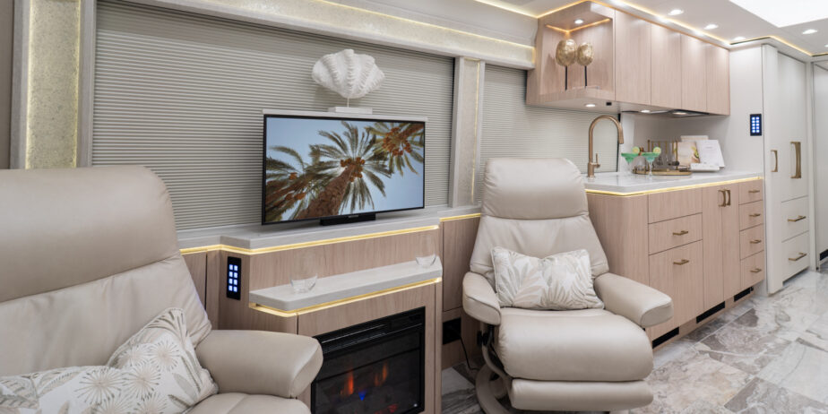 luxury-rv-marathon-coach-1415-002